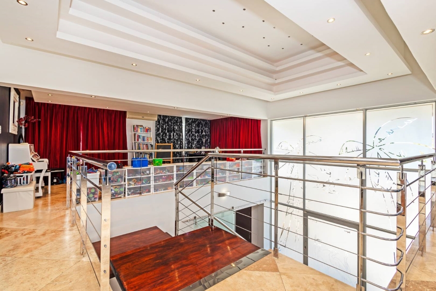 6 Bedroom Property for Sale in Baronetcy Estate Western Cape